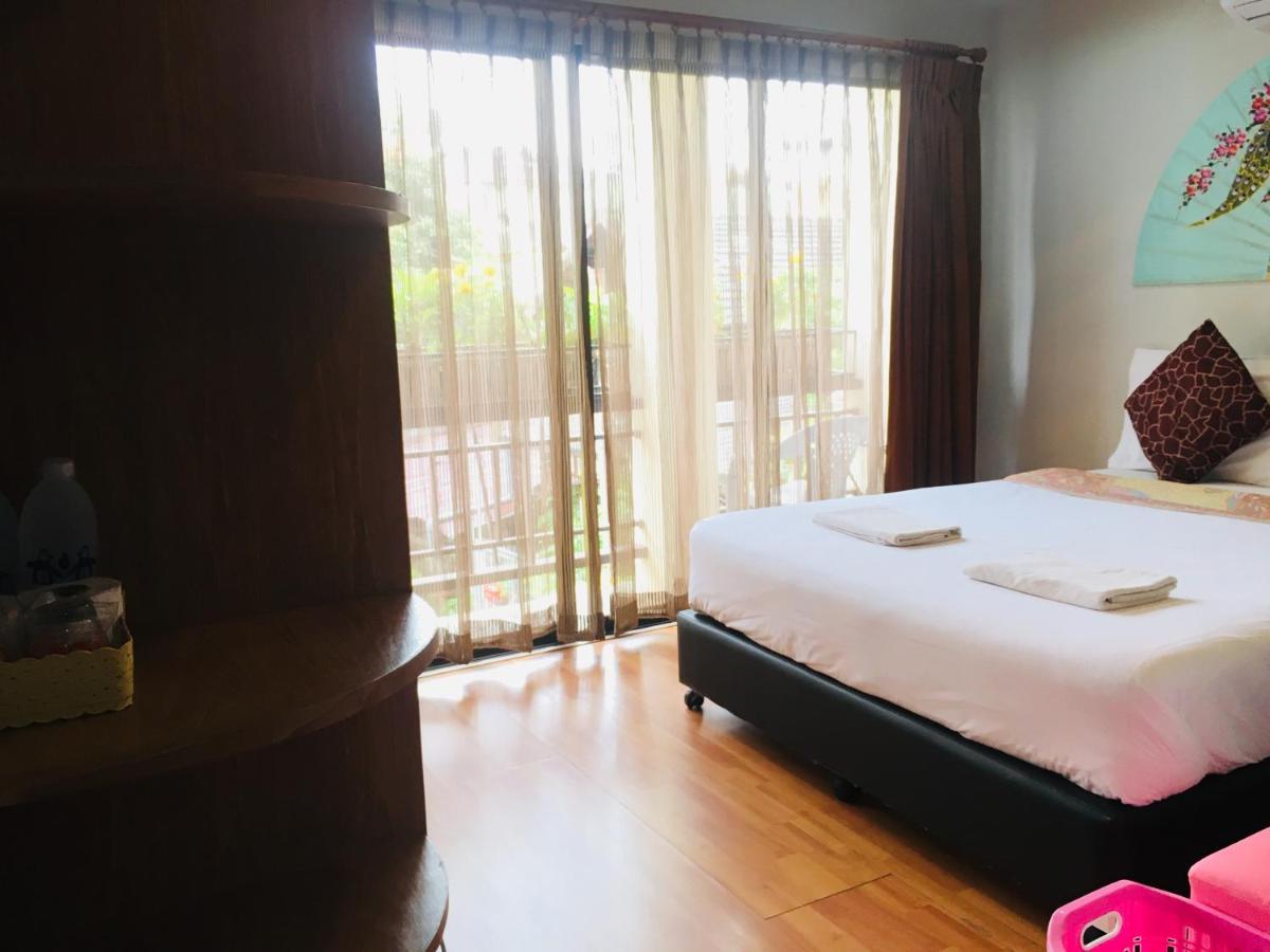 Отель Miracle Boutique Chiangmai Чиангмай Экстерьер фото